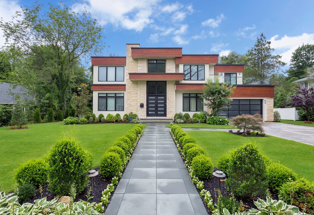 Just Listed and First Open House!  Contemporary Gem in Roslyn Country Club