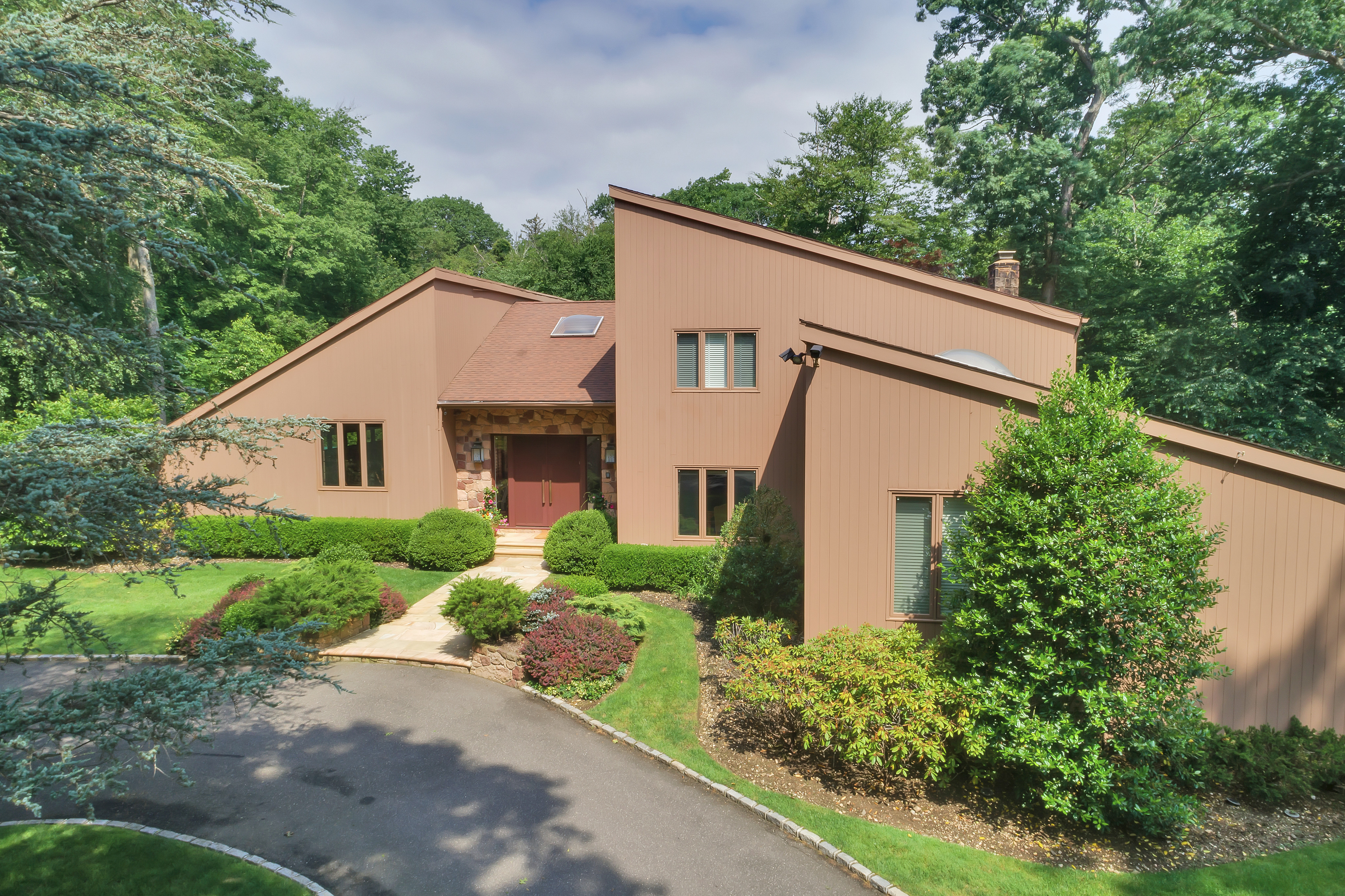 Under Contract!  Captivating Contemporary Estate in Old Westbury