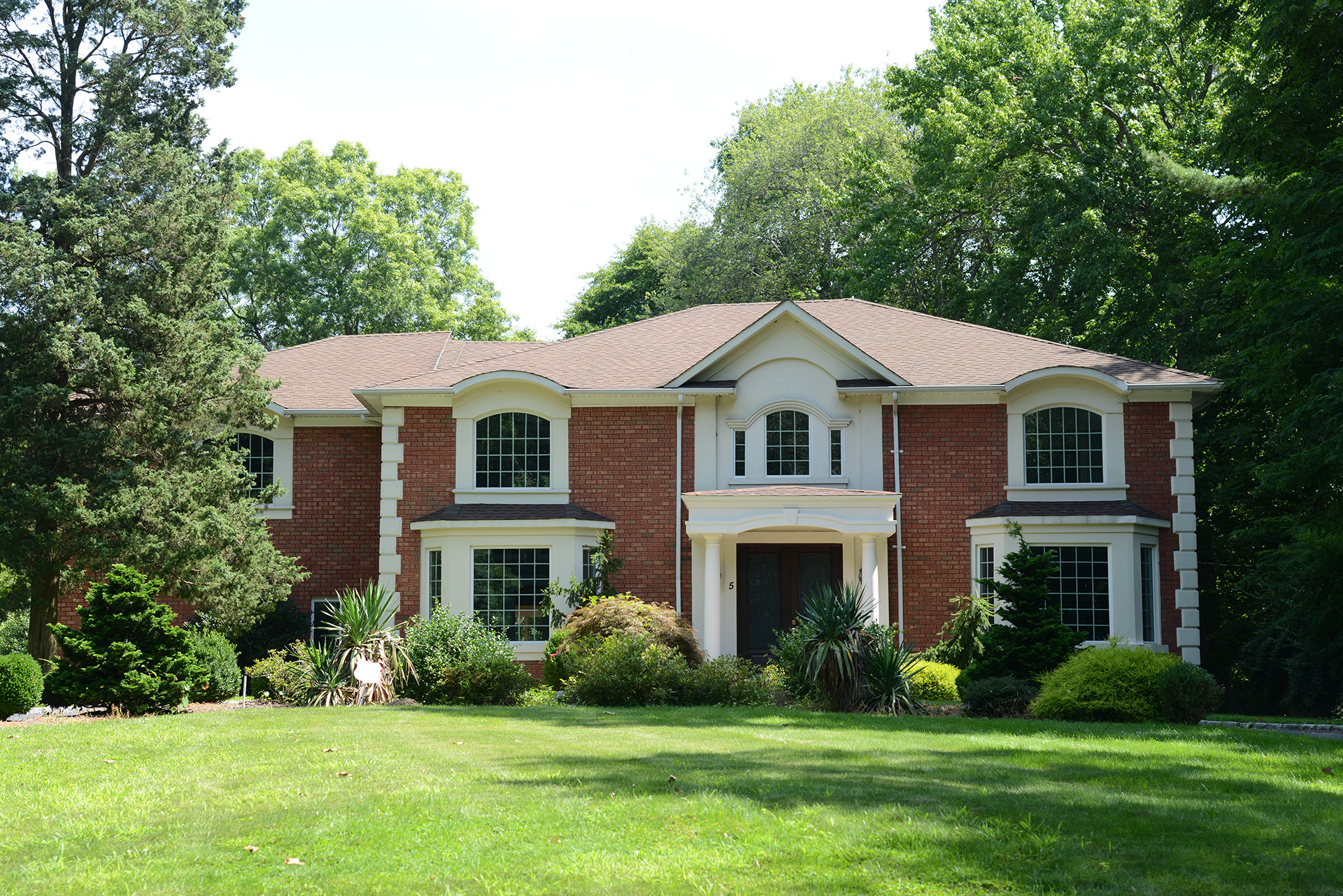 Back on the market!  Beautiful Center Hall Colonial in Woodbury