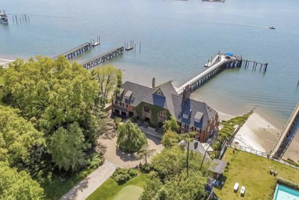The Whitney Boathouse – A Unique Waterfront Estate